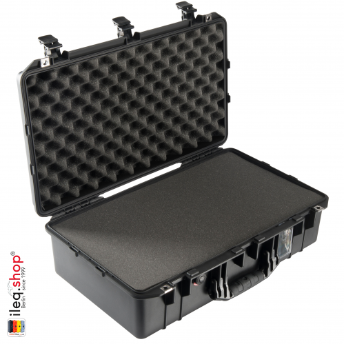 1555 AIR Case, PNP Latches, With Foam, Black